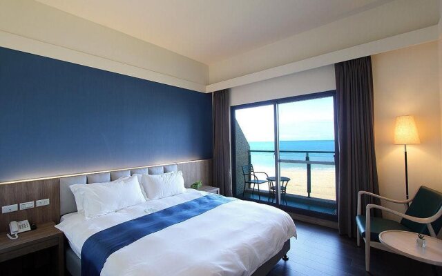 Celebrity 99 Hotel
