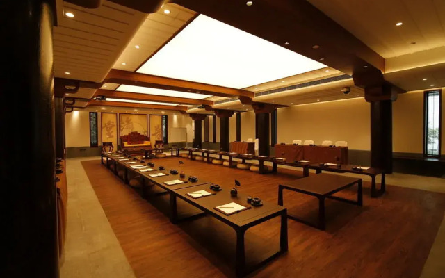 Putuoshan Ruyige Junlan Guest House