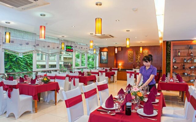 Tam Hotel