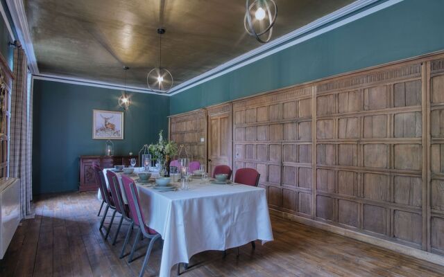 Hill House Country Estate - Princes Gate