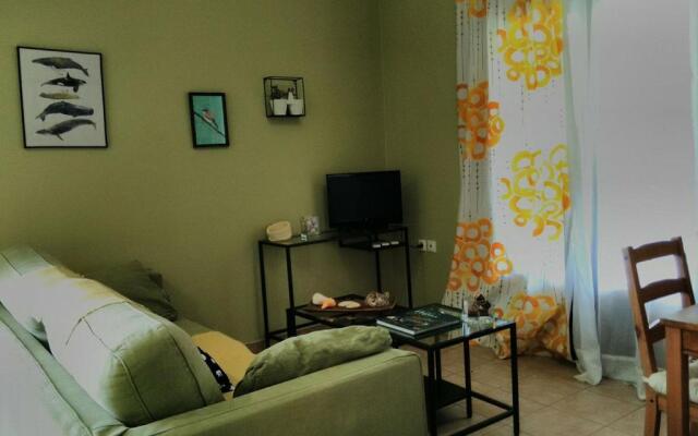 Garden House by the Sea