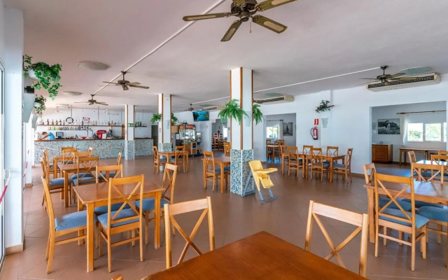 Vista Blanes Apartments
