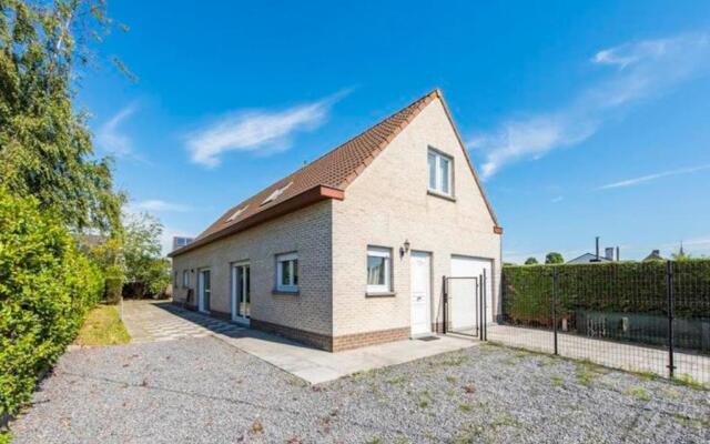 Cosy family house near the sea