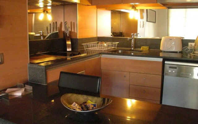 Travel Suites