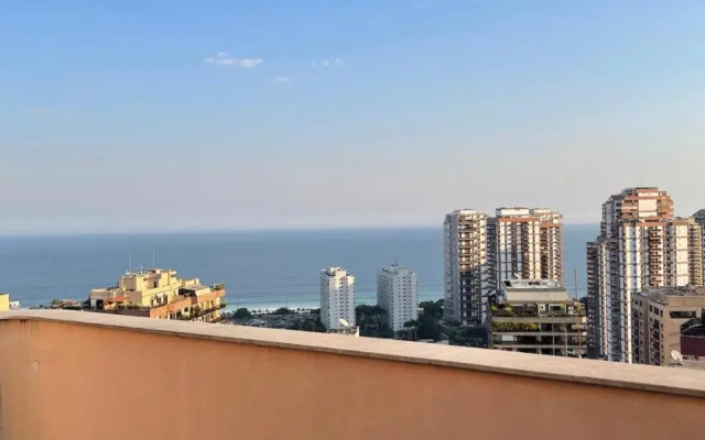 Duplex 5 Minutes From the Beach