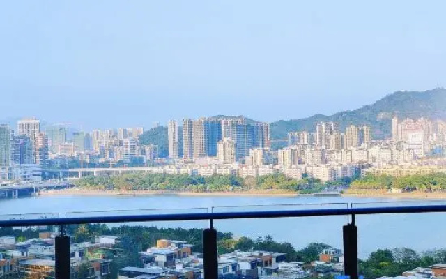 Mangrove Bay Riverside Mountain Riverview  B&B  ( Huafa Mall  Branch)