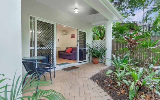 Port Douglas Outrigger Holiday Apartments