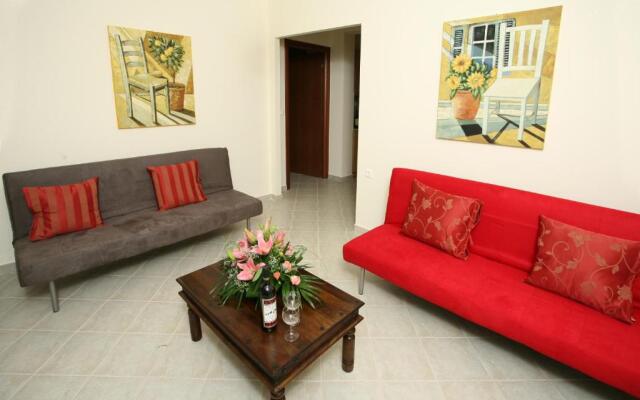 Acrothea Hotel