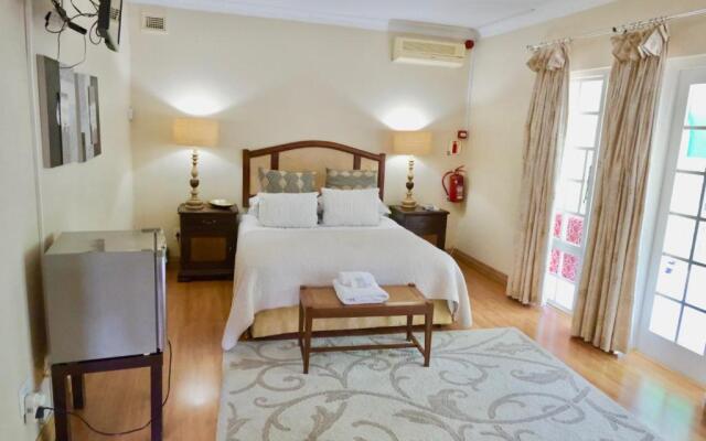 The WhiteHouse B&B