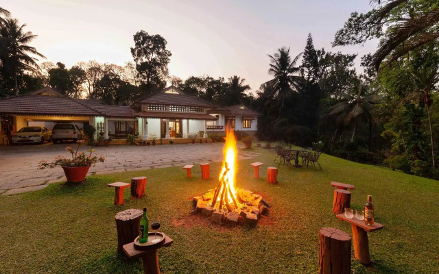 StayVista at Crystal Homestay