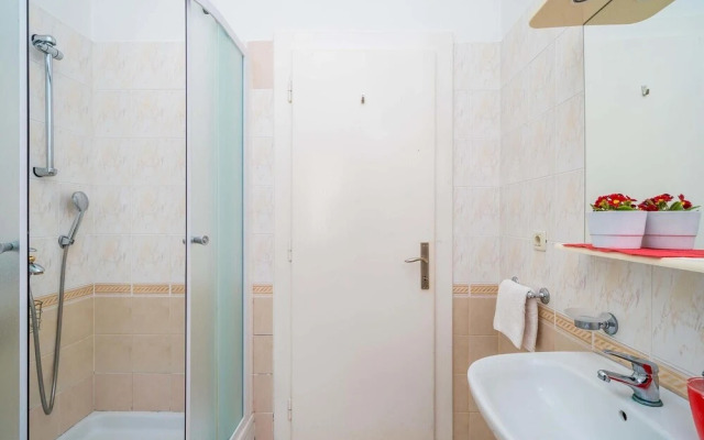 Stunning Apartment in Dubrovnik With Wifi and 2 Bedrooms