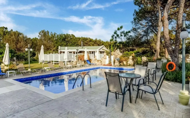 Beautiful Holiday Home With Private Pool
