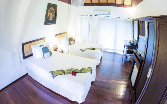Golden Pine Resort