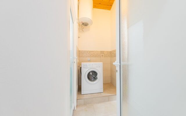 XXV Novembre apartments