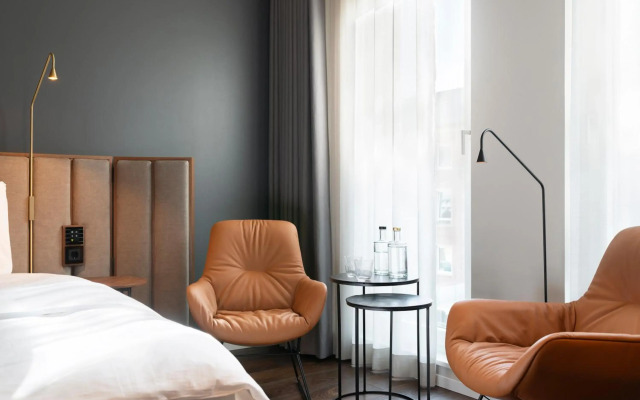 Legend Hotel