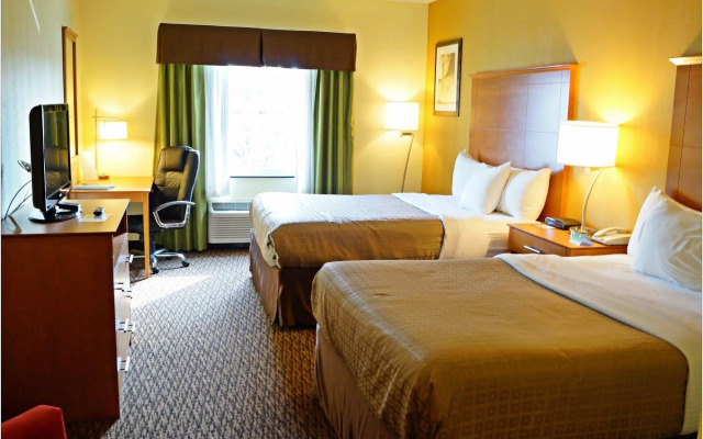 Clarion Hotel & Suites University - Shippensburg
