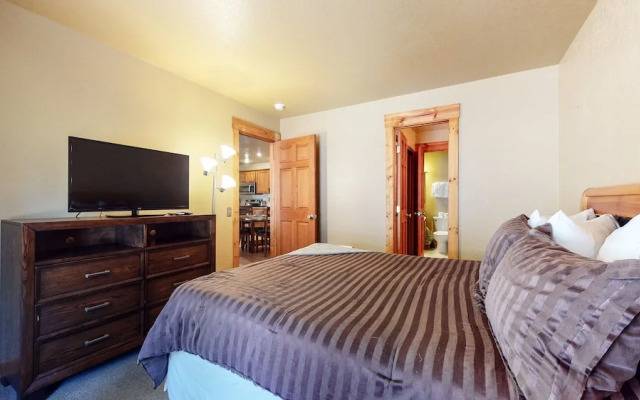 Hidden Valley 027 - Studio Condo