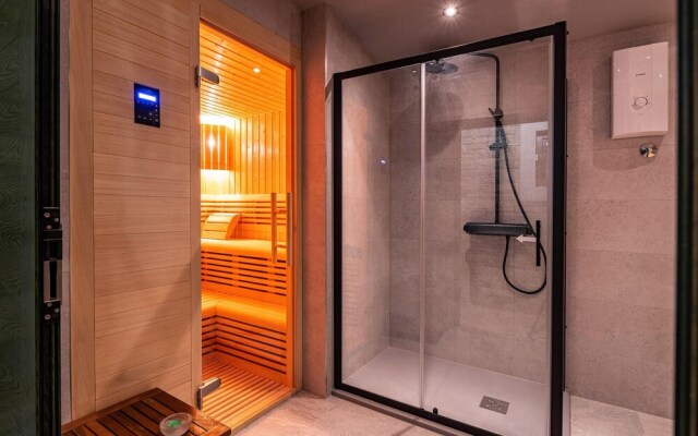 Nice Home in Lisicic With Wifi and 3 Bedrooms