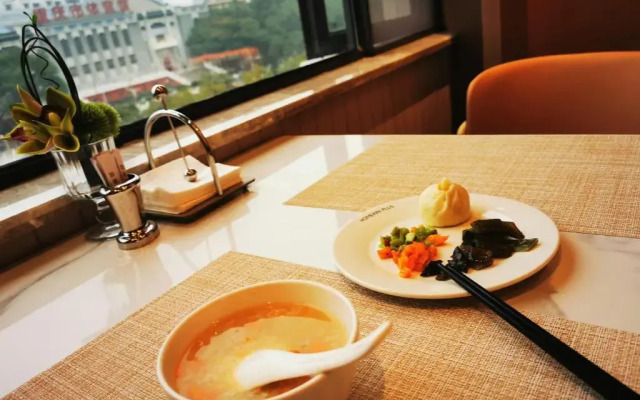 Home Inn Chongqing Lianglukou Station