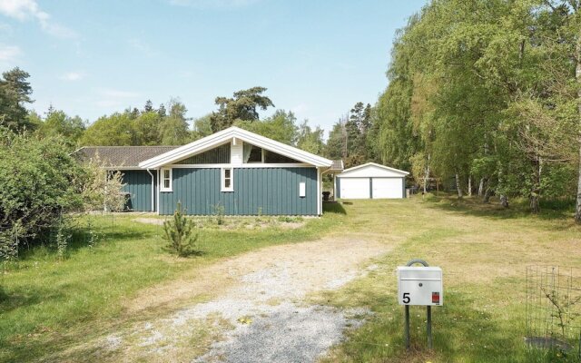 10 Person Holiday Home in Rorvig