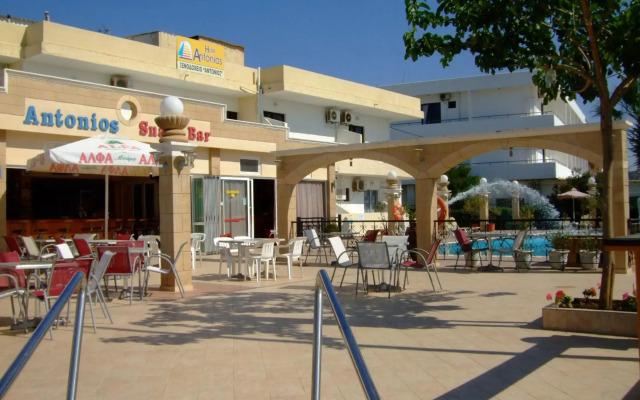 Antonios Hotel