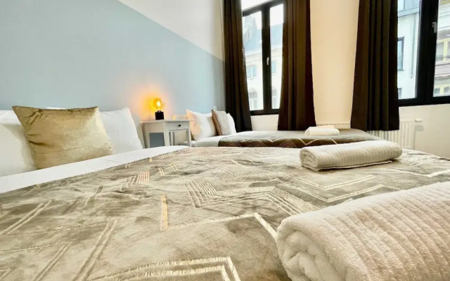 Luxury 2BR 2BA Near Fashion District by Oneluxstay