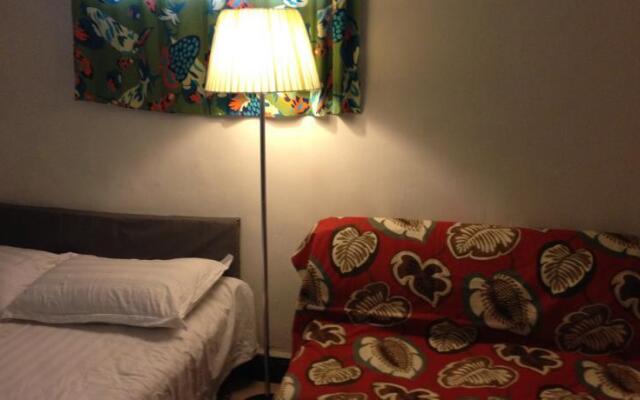 Grey Pigeon Apartment