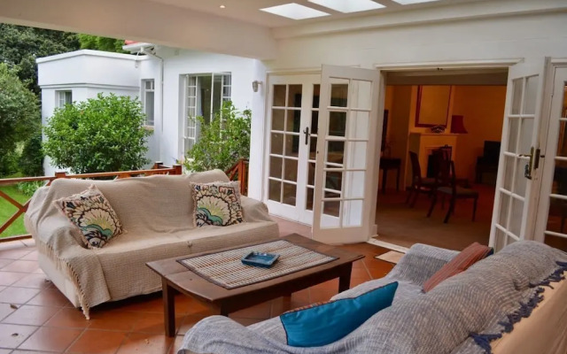 4 Living Guesthouse