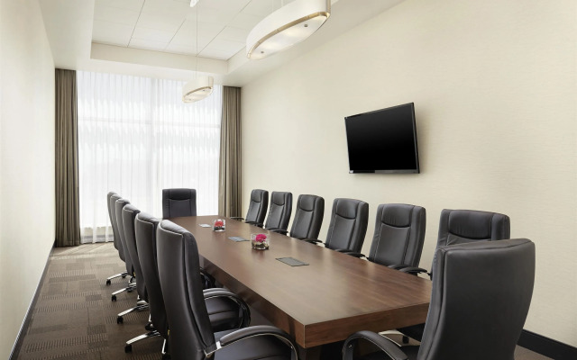 Four Points by Sheraton Kelowna Airport