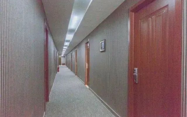 Shihe Business Hotel (Changchun Donghuancheng Road))