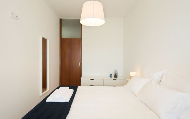 Figueiroa Apartments