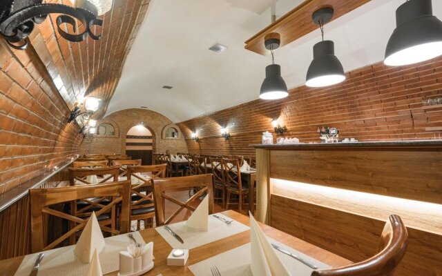 Restaurace A Penzion U Doubků