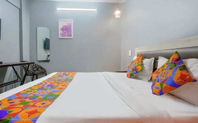 Fabhotel Galaxy Grand