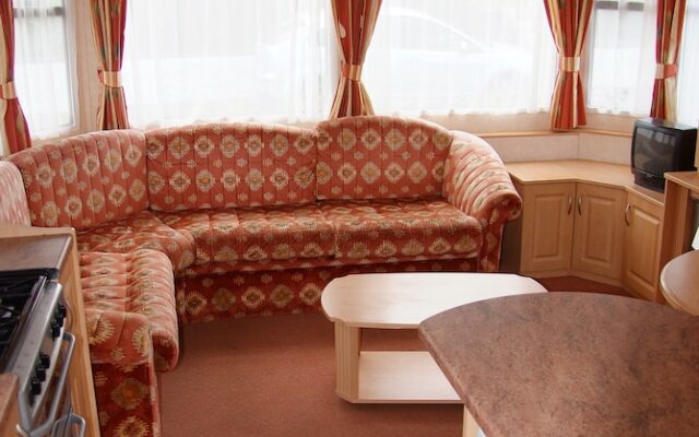 Howells Leisure Fishguard Holiday Park - Caravan Park