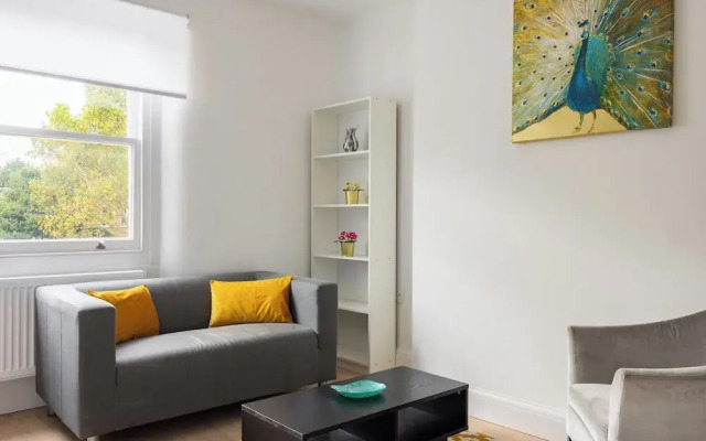 Picktheplace Kensington Lux Apartments II