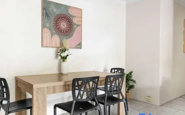 2BR Apartment – Heart of North Parramatta, Easy Train Access