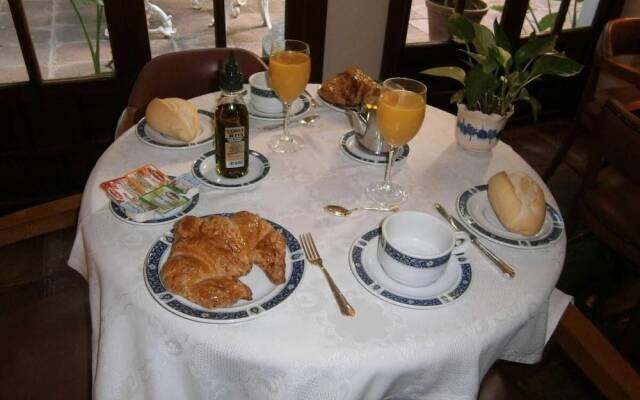 Hotel Albucasis