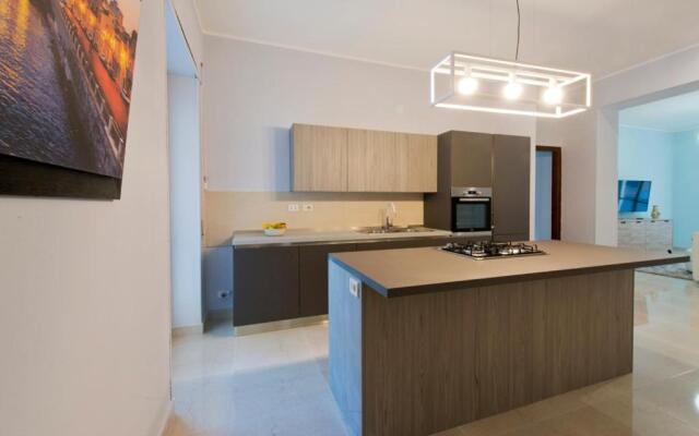 Casa Bella - 3 Baths - Walk to Ortigia