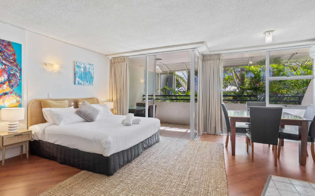 Hi Ho Beach Apartments