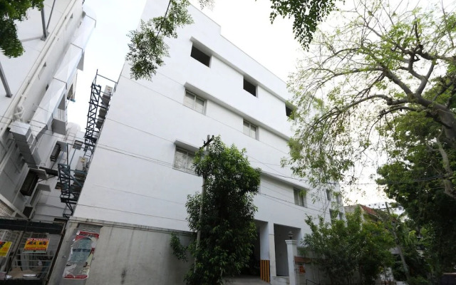 Sri Chakra Inn