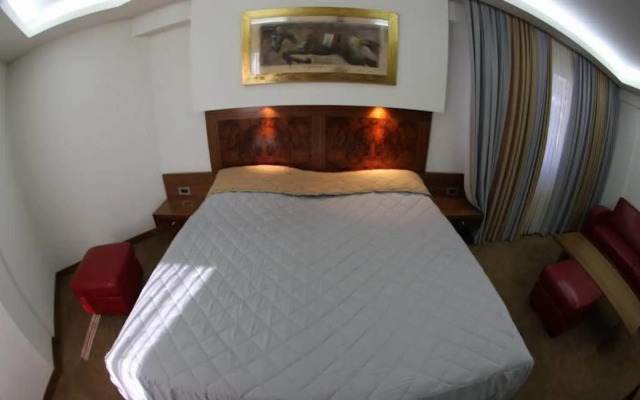 Hotel Exclusive