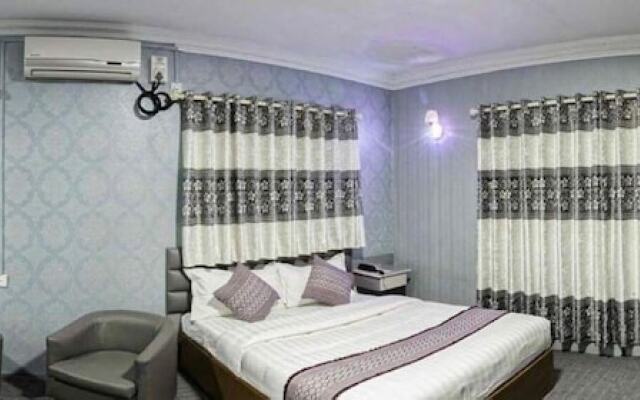 Thiha Bala Hotel