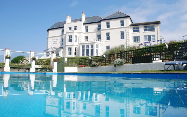 Mullion Cove Hotel Spa & Apartments