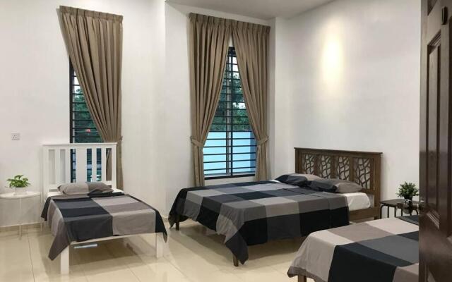 Semi-D New House @ Sungai Abong Muar*10~20pax