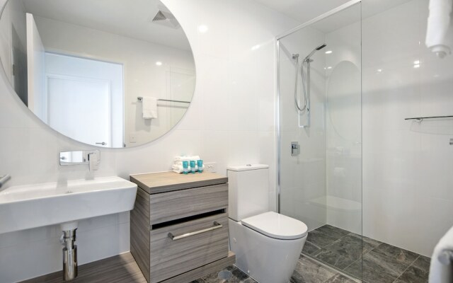 BRAND NEW Qube Broabeach Luxury 2 Bedroom