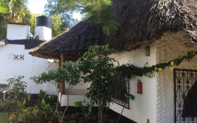 Diani Banda Cottages