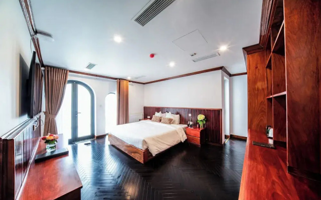 The Pepper King Resort & Pool Spa