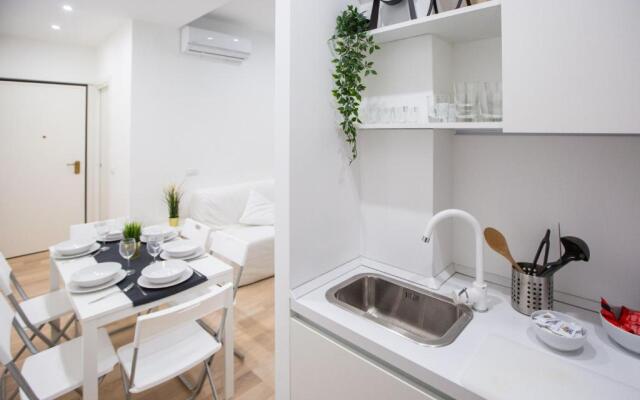 Apartment Bocconi 1