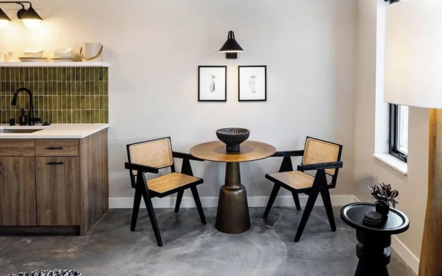 The Dylin by Mint House