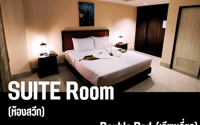 Rayong Lanna Hotel